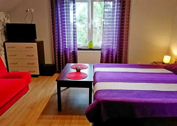 Ranczo U Stefana 尤斯托尼莫斯基